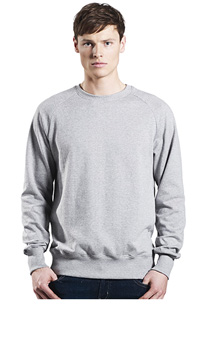Organic cotton raglan sweatshirt with up to a 90% lower carbon footprint